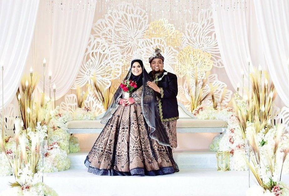  Bini kau lawa ok Pengantin  tampil glamor komen 