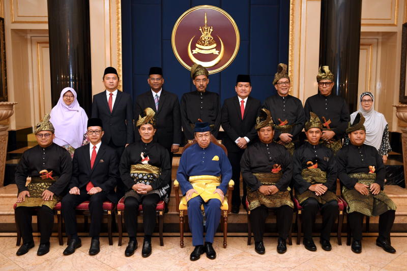 10 Exco Selangor Angkat Sumpah Jawatan Semasa Mstar