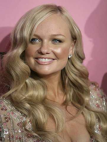 Emma Bunton diletakkan dalam keadaan tidak sedarkan diri dalam rancangan 'Celebs Behaving Strangely'. -Foto AP