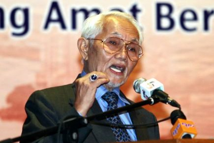 Taib Dijangka Kekal Sebagai Presiden PBB - Semasa | mStar