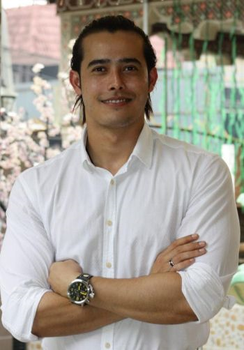 Zul Ariffin Mengaku Cintakan Gayatri Su-Lin Pillai 