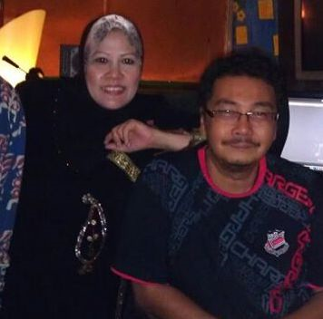 Datin Nora Shamsuddin bersama komposer Adnan Abu Hassan -foto Facebook milik Nora Shamsuddin