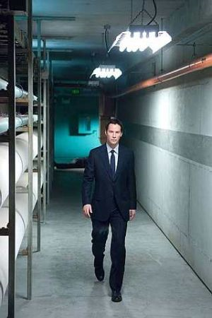 Klaatu (Keanu Reeves) melarikan diri dari tempat militari yang menjadi tempat tahanannya dalam filem 'The Day the Earth Stood Still'. 