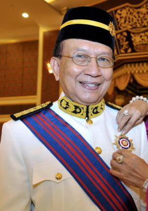 Tan Sri Dr Rais Yatim.