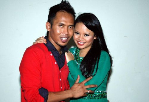 Siti Sarah dan suaminya, Shuaib.