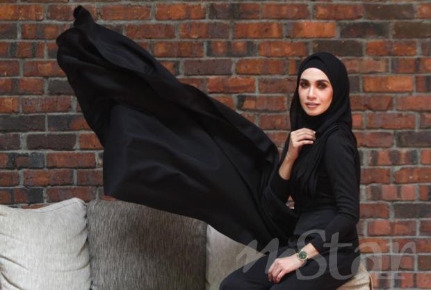 Izreen Azminda Dihujani Mesej Cacian Peminat Hiburan Mstar