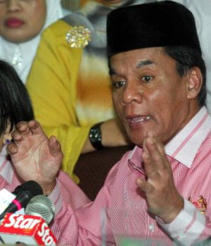 Cuepacs Minta Gred Dua Kumpulan Bawah SPBA Dikekalkan - Semasa | mStar