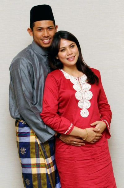 Nabil dan isterinya, Nazirah.