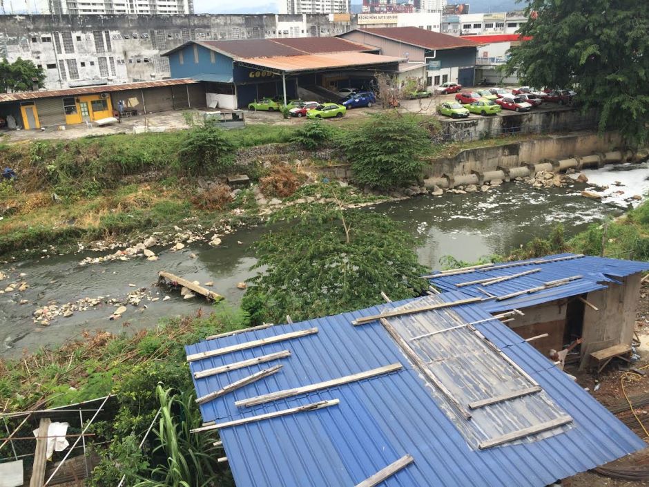 Pembuangan Sampah Pencemaran Sungai Kerayong Membimbangkan Semasa Mstar