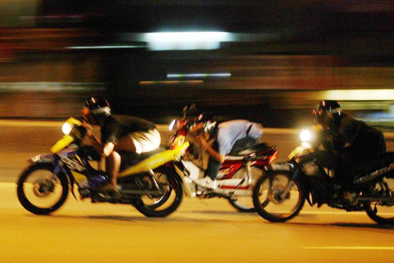 Lumba haram ibarat minta mati' - luahan mat rempit insaf - Semasa | mStar