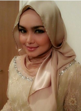 Imej baru Siti Nurhaliza Tarudin.  