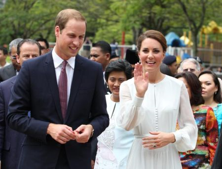 Putera William, Kate Diraikan Di Taman KLCC - Semasa  mStar