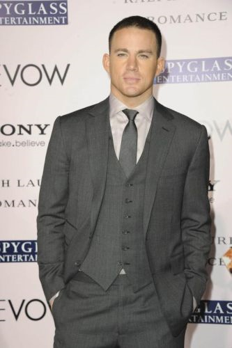 Channing Tatum disebut-sebut sebagai penerima gelaran Lelaki Paling Seksi 2012 oleh majalah People.