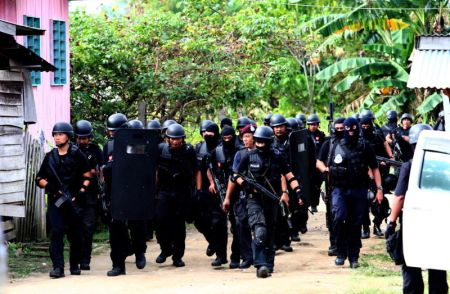 Pihak polis kini berada di peringkat akhir untuk mengesan saki-baki pengganas di kawasan sekitar.