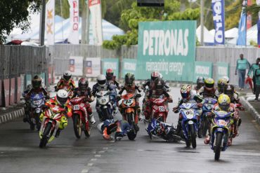 Kategori Wira bawah 17 tahun Kejuaraan Cub Prix AAM Malaysia PETRONAS membawa impak menakjubkan dan  kini mampu merapatkan jurang catatan masa mereka dengan pelumba senior CP115.