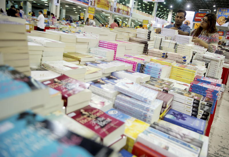 Buku Rujukan, Novel Jadi Tumpuan Hari Pertama Pesta Buku Antarabangsa