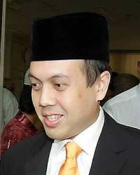  Tengku Muhammad Fakhry Petra