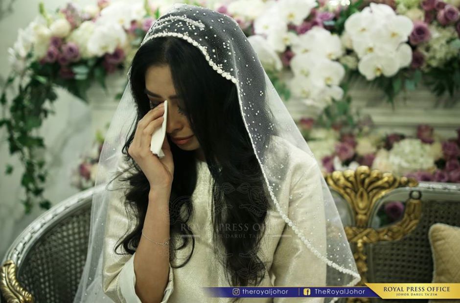 Tunku Aminah Sah Bergelar Isteri Dennis Muhammad Semasa Mstar