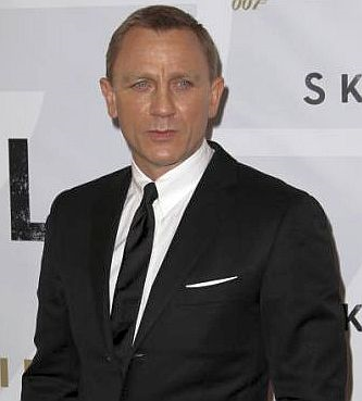 Daniel Craig