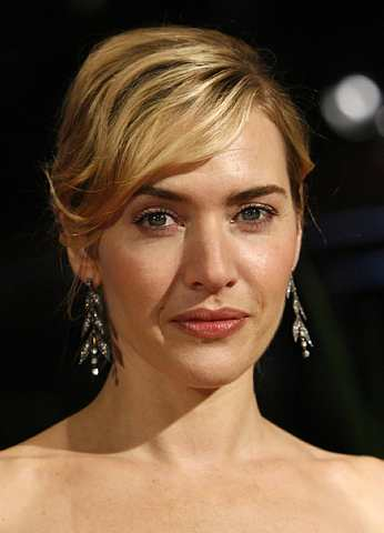 Anak Kate Winslet melarangnya memakai baju berwarna 'pink' 