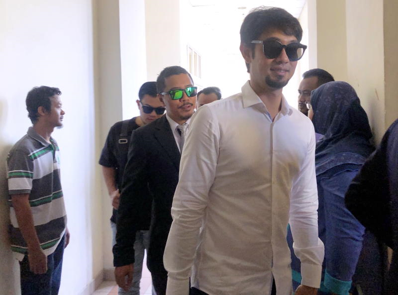 Farid Kamil terpaksa tangguh bedah lutut - Hiburan | mStar