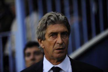 Pellegrini nafi akan berpindah ke Manchester City musim depan.