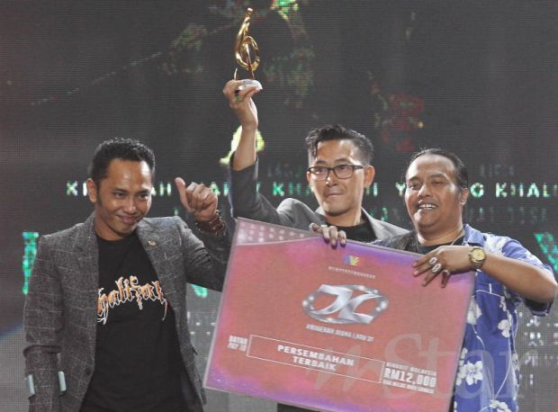 Lelaki Teragung' Juara AJL31 - Hiburan  mStar