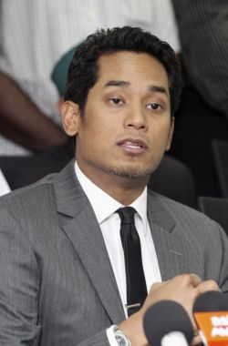 Khairy Jamaluddin.