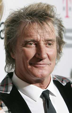 Sifat kedekutnya menyebabkan Rod Stewart dikutuk anaknya sendiri.