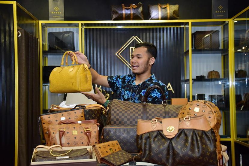 Louis Vuitton Malaysia: 10 Perkara Menarik Jenama Beg LV Terkenal