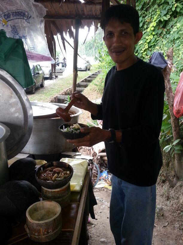 Kelazatan Laksa, Cendol Tempurung, Buat Pelanggan Beratur 