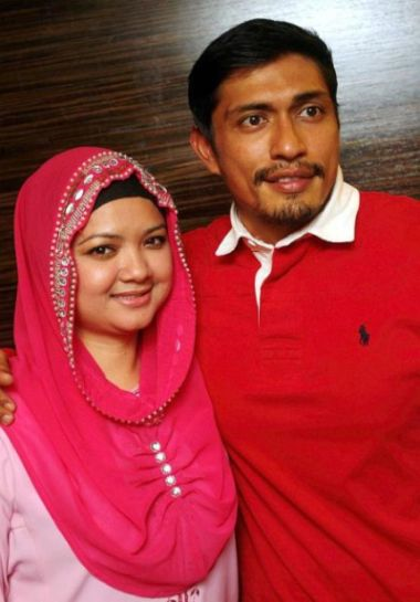 Adi Putra dan Aida masih lagi ingin hidup bersama sebagai pasangan suami isteri. Foto SHAARI CHE MAT