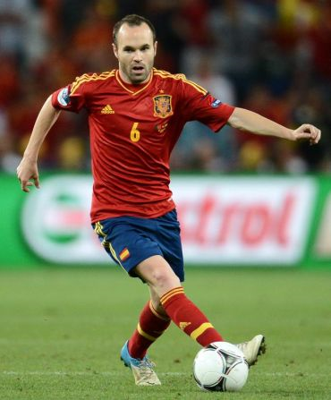 Iniesta Dipilih Pemain Terbaik EURO 2012 - Sukan | mStar