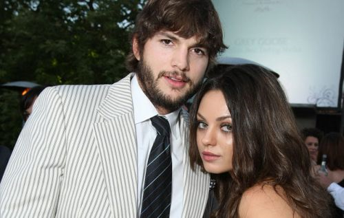 Ashton Kutcher dan Mila Kunis. 