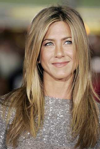 Jennifer Aniston hadir ke tayangan perdana filem 