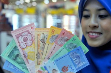 Wang kertas siri baru terdapat dalam denominasi RM1, RM5, RM10, RM20, RM50 dan RM100. - Foto BERNAMA