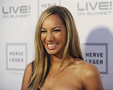 Penyani Leona Lewis bergambar ketika berada di Sunset boutique, Hollywood, California. foto-AP