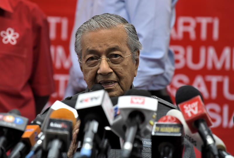 Ratusan Undi Rosak Buat Tun M Pelik Tak Kan Orang Malaysia Bodoh Sangat Semasa Mstar