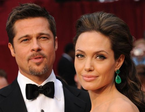 Brad Pitt bersama tunangnya, Angelina Jolie.