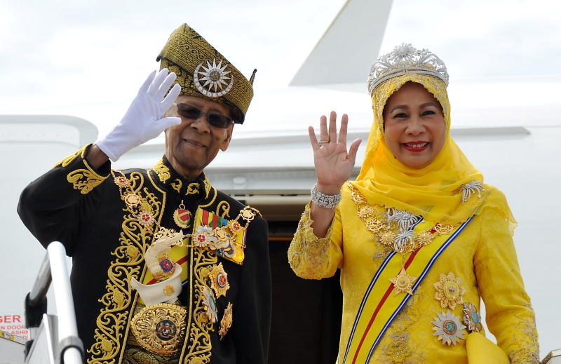 Sultan Kedah Tuanku Abdul Halim Mangkat - Semasa  mStar