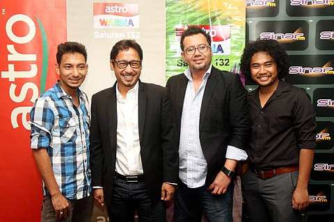 Zizan, Khairul Anwar, Bob Azrai dan Johan sewaktu sidang media Raja Lawak musim 6 di Starhill Gallery, Kuala Lumpur, Isnin. - Foto M AZHAR ARIF