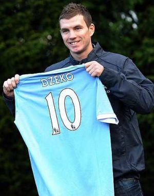 Dzeko bakal menyarung jersi bernombor 10 bersama Man City.