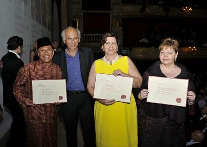 Kejayaan Chef Wan sebagai 'Selebriti Chef Terbaik Dunia' di Gourmand Awards baru-baru ini amat membanggakan sekelian warga Malaysia