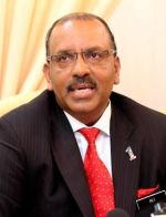  Tan Sri Dr Ali Hamsa