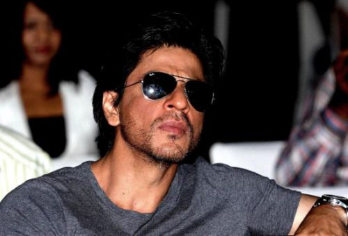 Shah Rukh Khan sekali lagi terlibat dalam kontroversi.