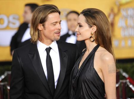 Brad Pitt dan Angelina Jolie sudah berkasih selama tujuh tahun.