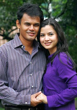 Yusry (kiri) dan Lisa Surihani