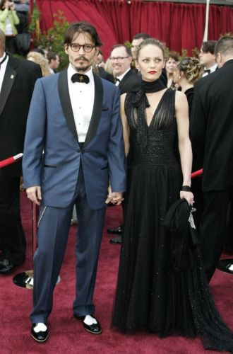 Johnny Depp dan kekasihnya, Vanessa Paradis.