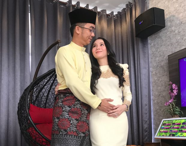 Isteri Untuk Diiktiraf Elvina Hamil Anak Pertama Hiburan Mstar