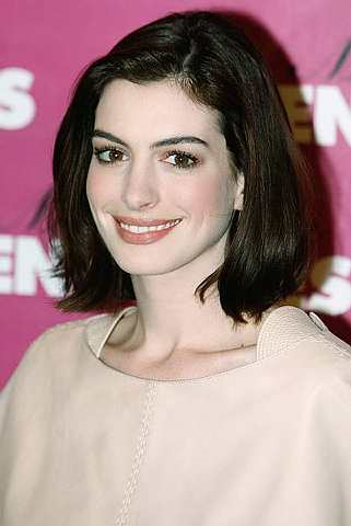 Aktres Anne Hathaway sanggup jadi lelaki untuk satu produksi Shakespeare 